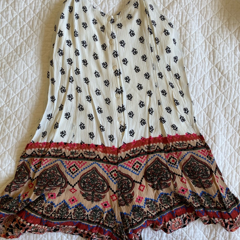 Spaghetti strapped romper good length